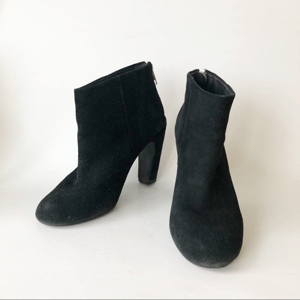 Urban Outfitters Black Suede Ankle Bootie 7